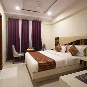 *** Hotel Airport Ivy With Free Airport Transfr India
