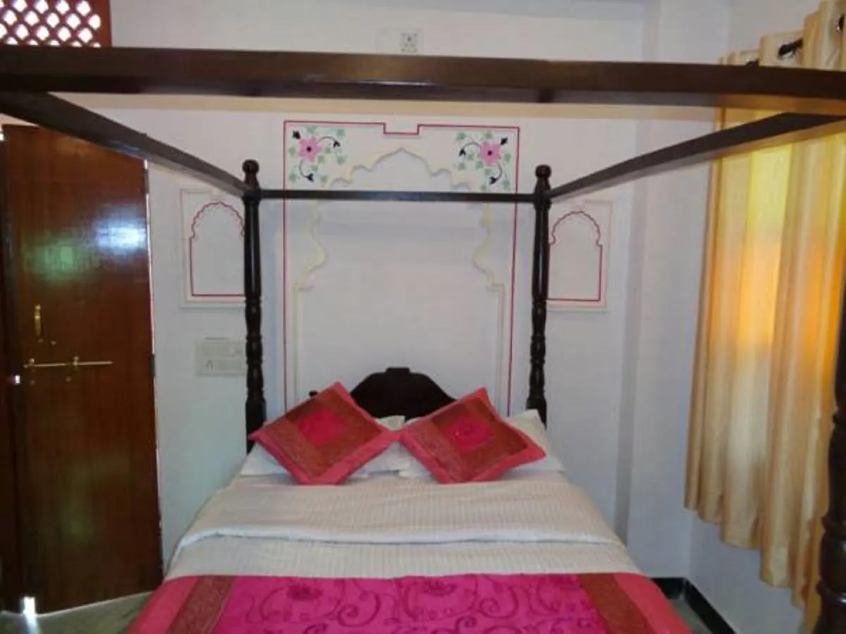 Hari Niwas Guest House Udaipur 3*,