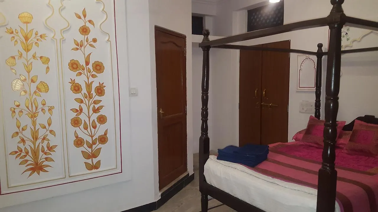 Hari Niwas Guest House Udaipur 3*,  India